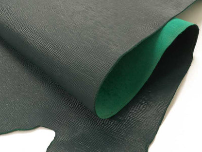 オイルヌメ 半裁ハーフ型押し（エメラルド：1.5mm厚：113ds）